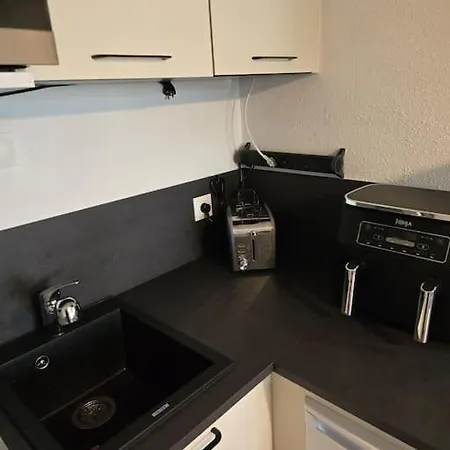 Au Coeur De Motte, A 2 Min De La Apartment