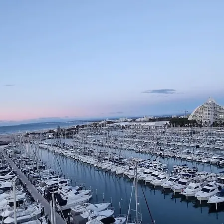Lägenhet Au Coeur De Motte, A 2 Min De La La Grande Motte